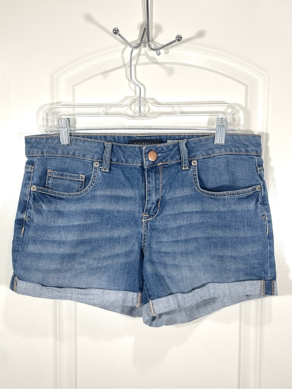 Aeropostale Midi Denim Cuffed Shorts Size 10 Medium Wash Stretch